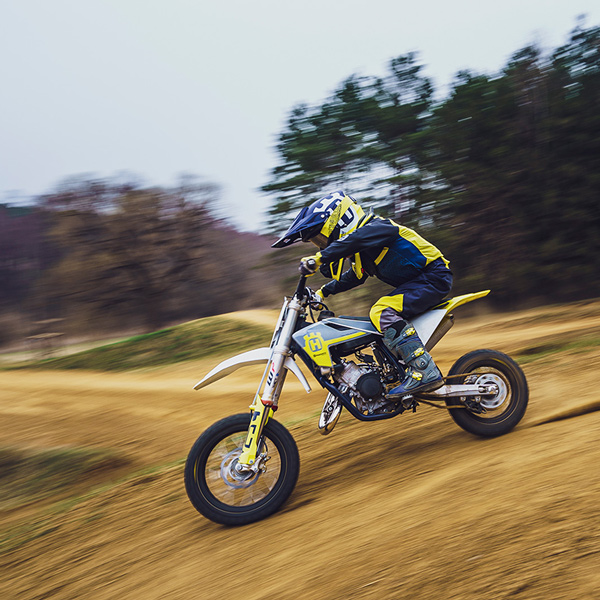 Moto husqvarna TC 50 Motocross Bogotá