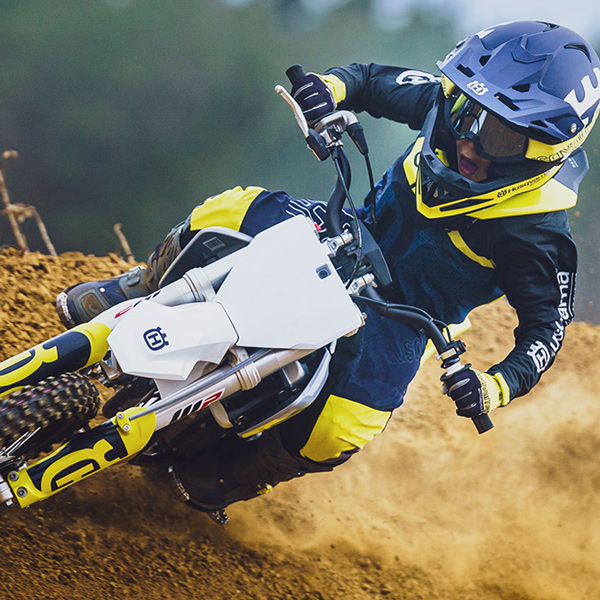 Moto husqvarna TC 50 MINI Motocross Bogotá